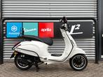Vespa Sprint E4 | Wit | Brom | 2018 | 8428 km | 1 eig, Overige modellen, ., Maximaal 45 km/u, Ophalen of Verzenden