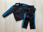 ZGAN Adidas Trainingspak Vest & Broek Zwart Blauw, Mt. 116, Adidas, Sport- of Zwemkleding, Ophalen of Verzenden, Zo goed als nieuw