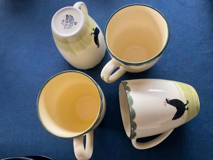 4 grote mokken ZELLER KERAMIK /Kip-Haan, Huis en Inrichting, Keuken | Servies, Zo goed als nieuw, Ophalen of Verzenden