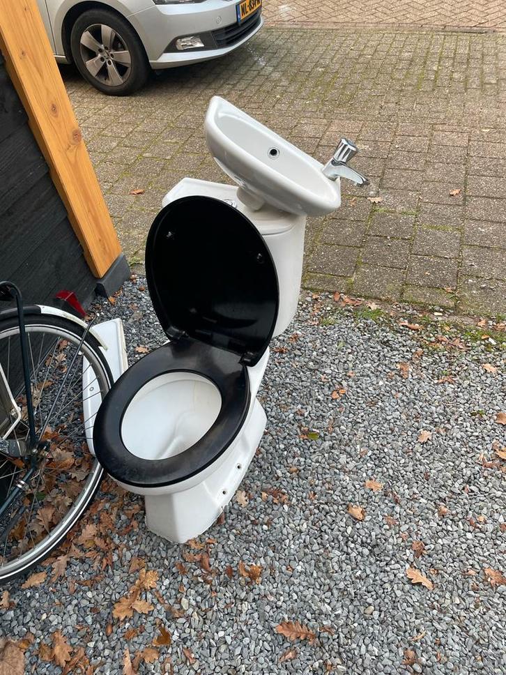 Toiletpot, wasbak en kraan - complete set, Doe-het-zelf en Verbouw, Sanitair, Gebruikt, Toilet, Chroom, Ophalen of Verzenden