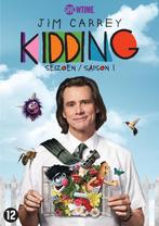 2-DVD Kidding (Seizoen 1) (Nieuw in de folie, seal), Cd's en Dvd's, Dvd's | Tv en Series, Komedie, Ophalen of Verzenden, Vanaf 12 jaar