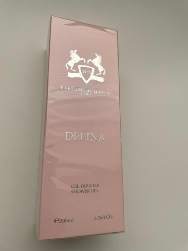 200 ml Delina douchgel van Parfums de Marly, Sieraden, Tassen en Uiterlijk, Uiterlijk | Parfum, Nieuw, Ophalen
