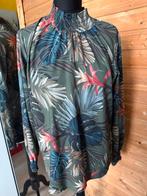 Groene blouse met tropische print maat S/M, Ophalen of Verzenden, Zo goed als nieuw, Maat 38/40 (M), Groen