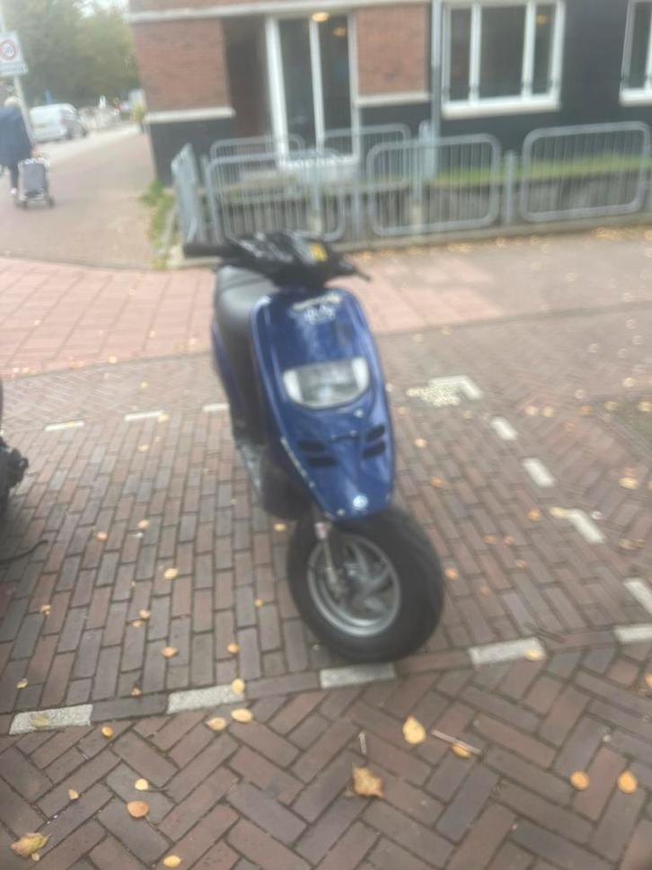 Piaggio typhoon 70cc wok, Fietsen en Brommers, Scooters | Piaggio, Zo goed als nieuw, Overige modellen, Tweetakt, Ophalen of Verzenden