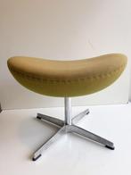 voetenbank Arne Jacobsen egg chair, Huis en Inrichting, Minder dan 50 cm, Gebruikt, Minder dan 75 cm, Ophalen of Verzenden