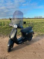 GTS toscana 2022 scooter, Zo goed als nieuw, Benzine, Ophalen, Overige merken