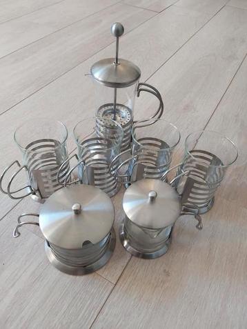 Koffie set beschikbaar voor biedingen