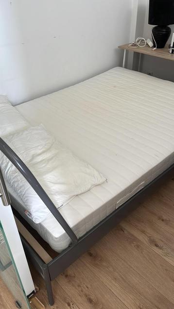 Ikea 140 cm bedframe met matras - afbeelding 2