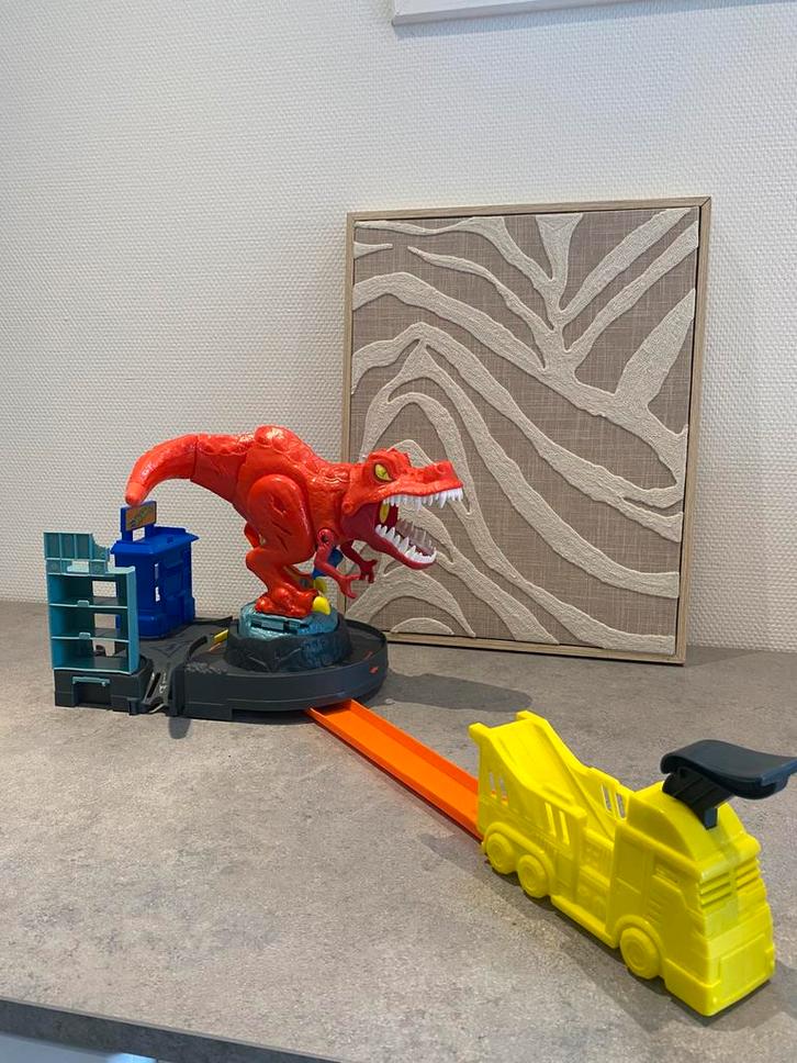 Hot Wheels lanceerbaan T-rex, Kinderen en Baby's, Speelgoed | Racebanen, Zo goed als nieuw, Elektrisch, Hot Wheels, Ophalen