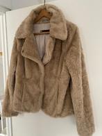 Mooie, bijna niet gedragen lichtbruine winterjas, nepbont, Kleding | Dames, Ophalen, Nieuw, Maat 36 (S)