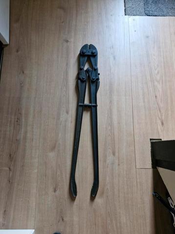 betonschaar beschikbaar voor biedingen