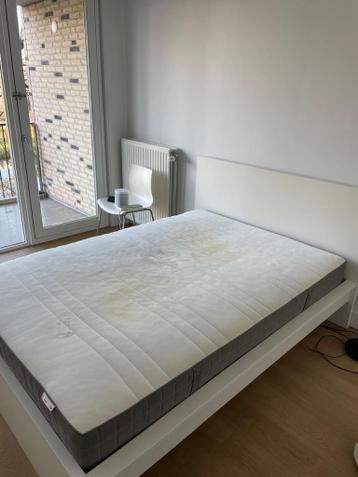 Bed Ikea Malm inclusief matras en lattenbodems - afbeelding 2