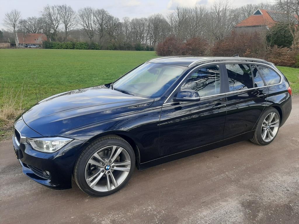 BMW 320ED/320D zwart., Auto's, BMW, Automaat, 1995 cc, 4 cilinders, Origineel Nederlands