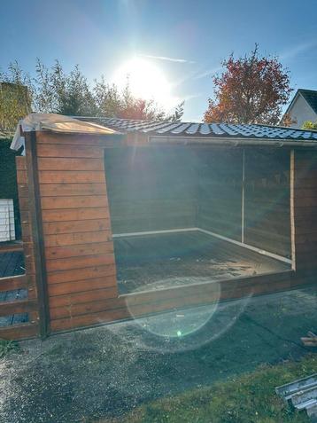 Gratis Hardhout, Tuinhuis beschikbaar voor biedingen