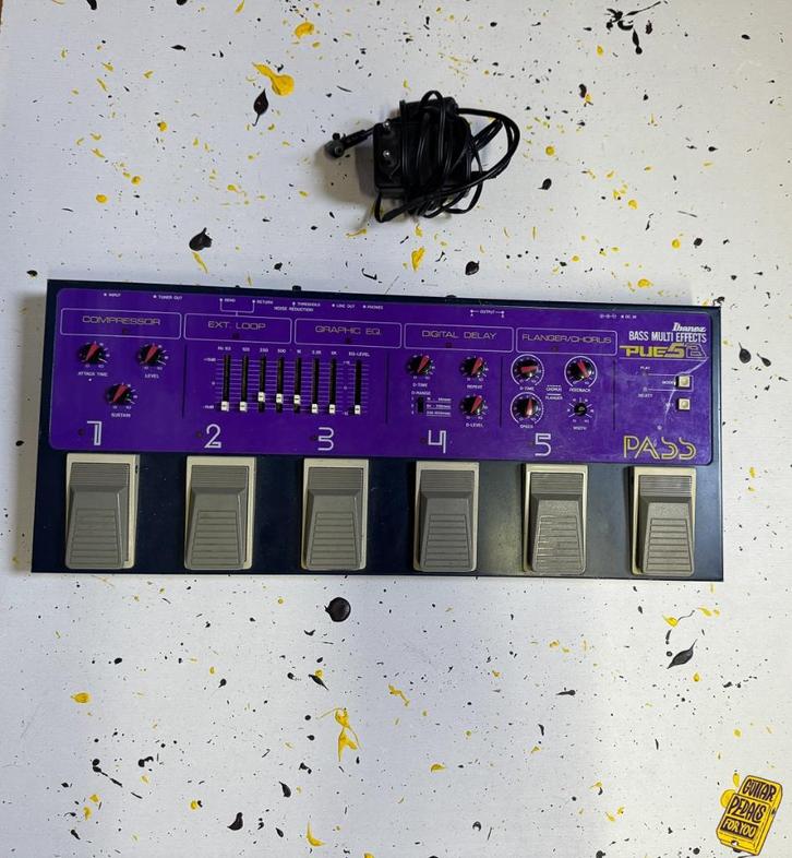 3YR Deal - Ibanez PUE5B Bass Multi Effects, Muziek en Instrumenten, Effecten, Gebruikt, Multi-effect, Ophalen of Verzenden