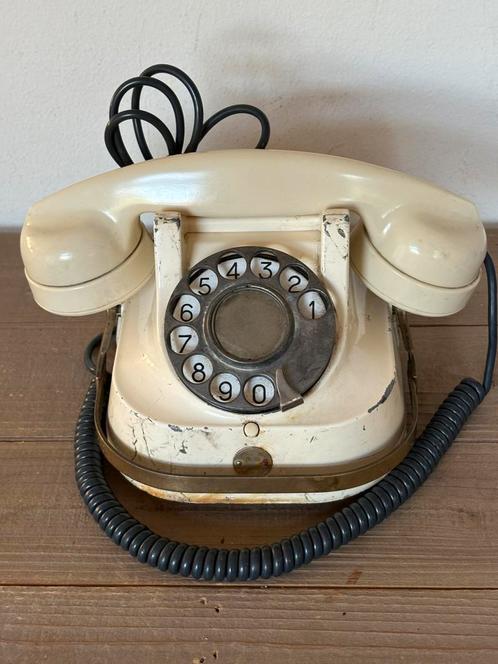 Vintage RTT 56 telefoon met draaiscihijf, Telecommunicatie, Vaste telefoons | Niet Draadloos, Zo goed als nieuw, Ophalen of Verzenden