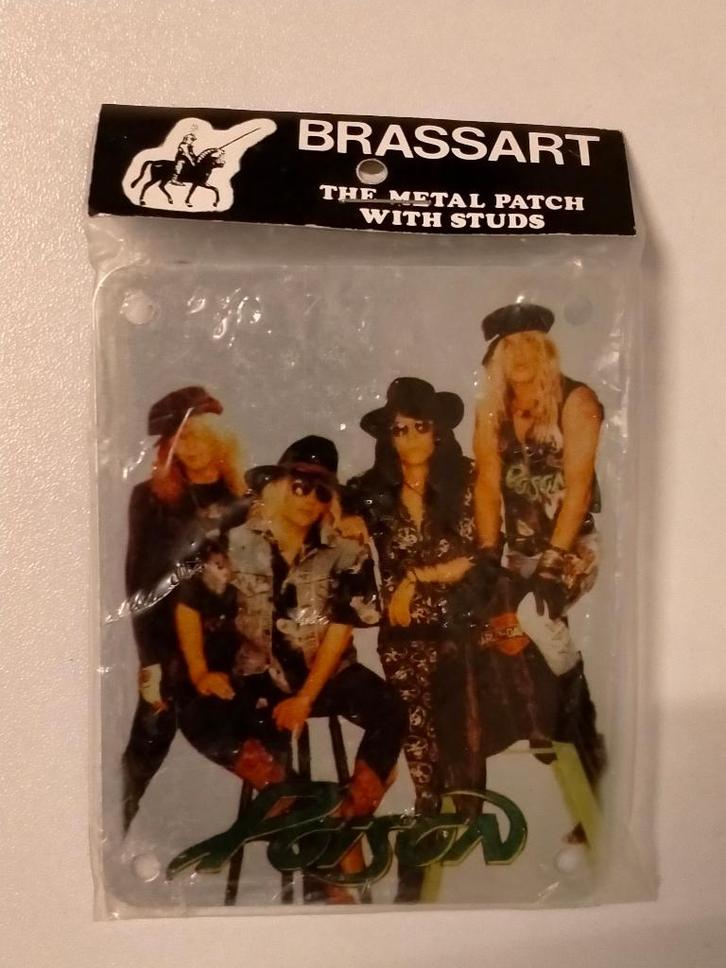 Poison glam metal patch with studs vintage muziek Brassart 2, Verzamelen, Muziek, Artiesten en Beroemdheden, Zo goed als nieuw