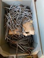 Kozijnhaken en spouwankers ., Ophalen of Verzenden, Zo goed als nieuw