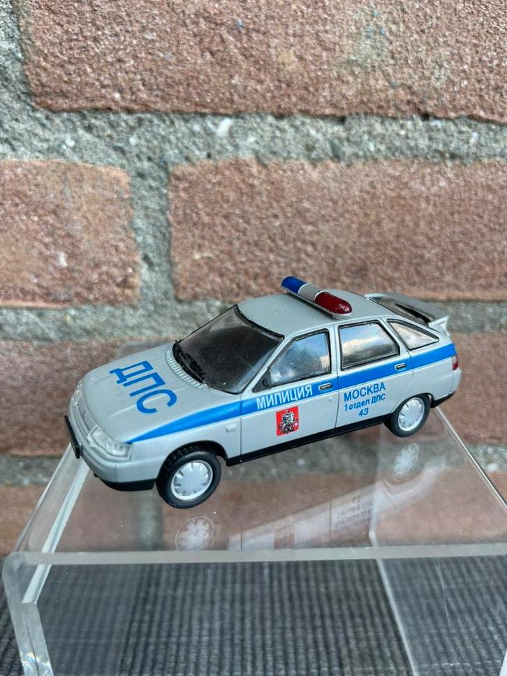 1:43 LADA POLITIE **OPKNAPPERJE**, Hobby en Vrije tijd, Modelauto's | 1:43, Gebruikt, Auto, Overige merken, Ophalen of Verzenden