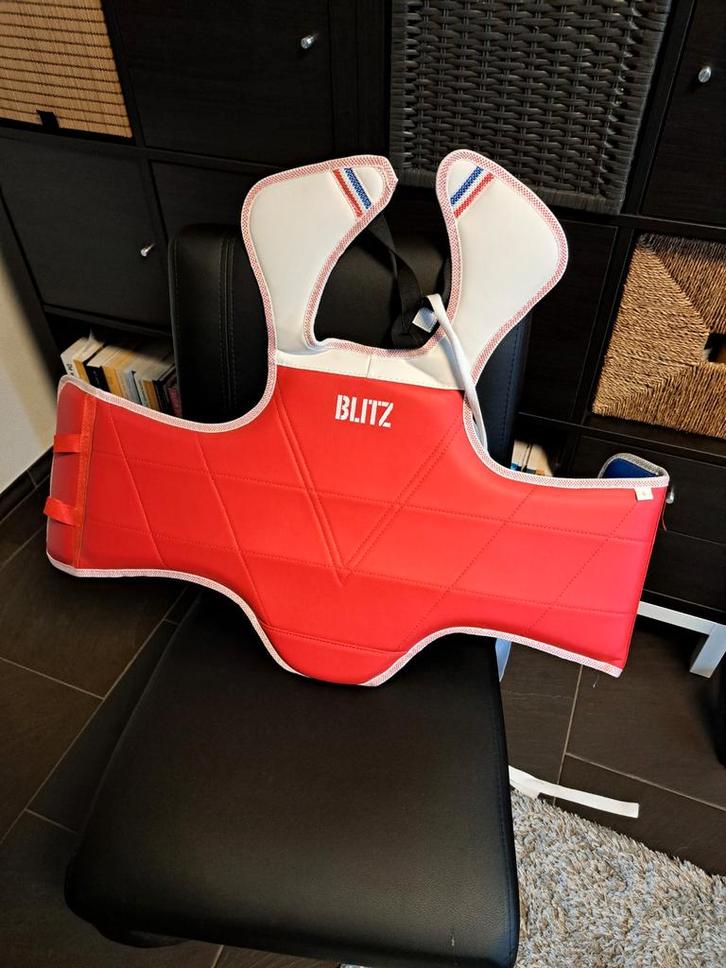 Taekwondo Pantser WT (WTF) - Maat S & M, Sport en Fitness, Vechtsporten en Zelfverdediging, Zo goed als nieuw, Taekwondo, Vechtsportbescherming