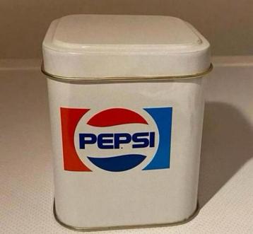 Blikje van Pepsi, 10x8x8 cm. beschikbaar voor biedingen
