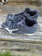 Korfbal veldschoenen maat 40.5, Ophalen of Verzenden, Zo goed als nieuw, Schoenen