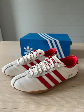 Adidas original TOKYO sneakers, - off white, rood mt 38 2/3 beschikbaar voor biedingen