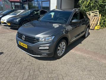 Volkswagen T-ROC 1.5 TSI AUTOMAAT beschikbaar voor biedingen