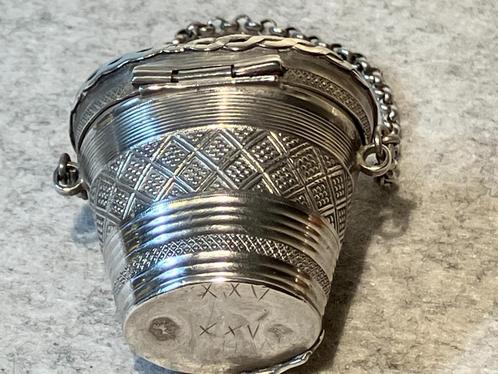 Zilveren loderein-doosje 1839 – Jan Verdoes, Schoonhoven, Antiek en Kunst, Antiek | Goud en Zilver, Zilver, Verzenden