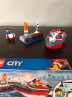 Lego city 60213, brand aan de kade, Ophalen of Verzenden, Zo goed als nieuw