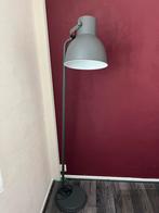 Grijze vloerlamp in goede staat, Ophalen, Zo goed als nieuw, Metaal, 150 tot 200 cm