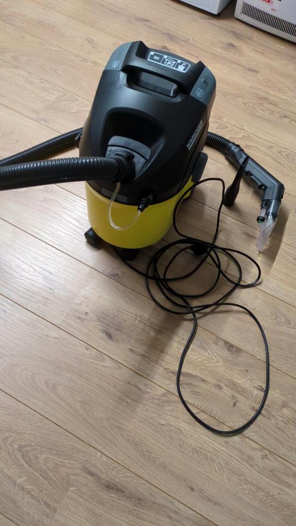 Kärcher SE 2 Car Sproei-extractiereiniger, Witgoed en Apparatuur, Stofzuigers, Zo goed als nieuw, Overige typen, Ophalen