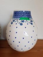 Bunzlau Castle vaas, Overige kleuren, Aardewerk of Porselein, Nieuw, Ophalen of Verzenden