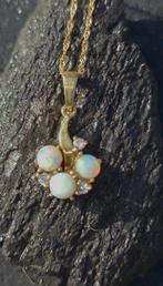 Gouden hanger met opaal, Overige kleuren, Ophalen of Verzenden, Zo goed als nieuw, Met edelsteen