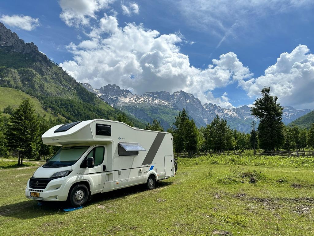 Caravans And Camping Sun