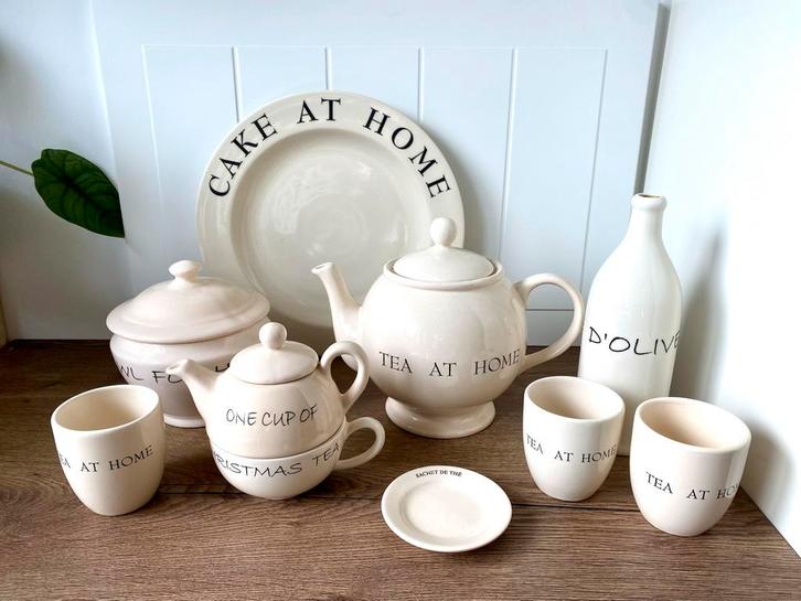 Riviera Maison Servies 'At Home' serie, Huis en Inrichting, Keuken | Servies, Zo goed als nieuw, Compleet servies, Overige stijlen