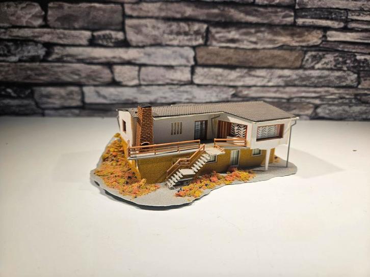 Bungalow woning N spoor modeltrein 1:160, Hobby en Vrije tijd, Modeltreinen | N-Spoor, Gebruikt, Brug, Tunnel of Gebouw, Gelijkstroom of Wisselstroom