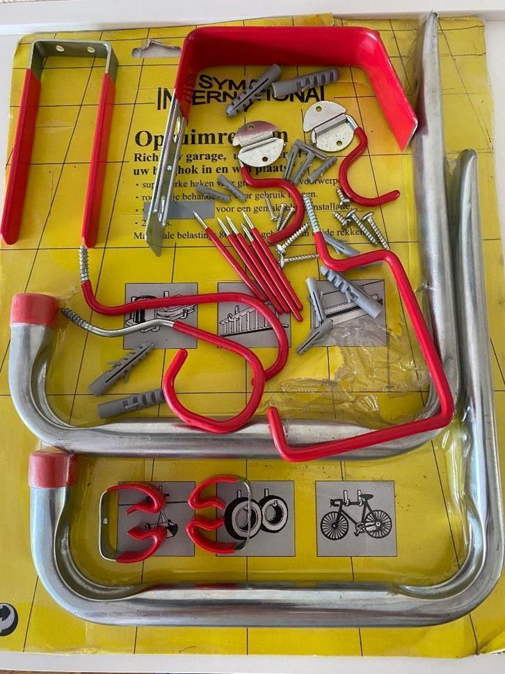 Opruimhaken Schuur of Garage, Doe-het-zelf en Verbouw, IJzerwaren en Bevestigingsmiddelen, Zo goed als nieuw, 250 mm of meer, Ophalen of Verzenden