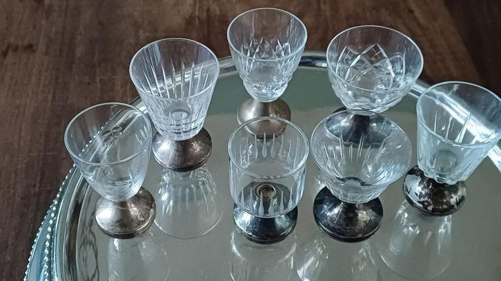 Mooie set van 7 vintage verschillende likeurglaasjes gemerkt, Antiek en Kunst, Antiek | Servies los, Ophalen of Verzenden