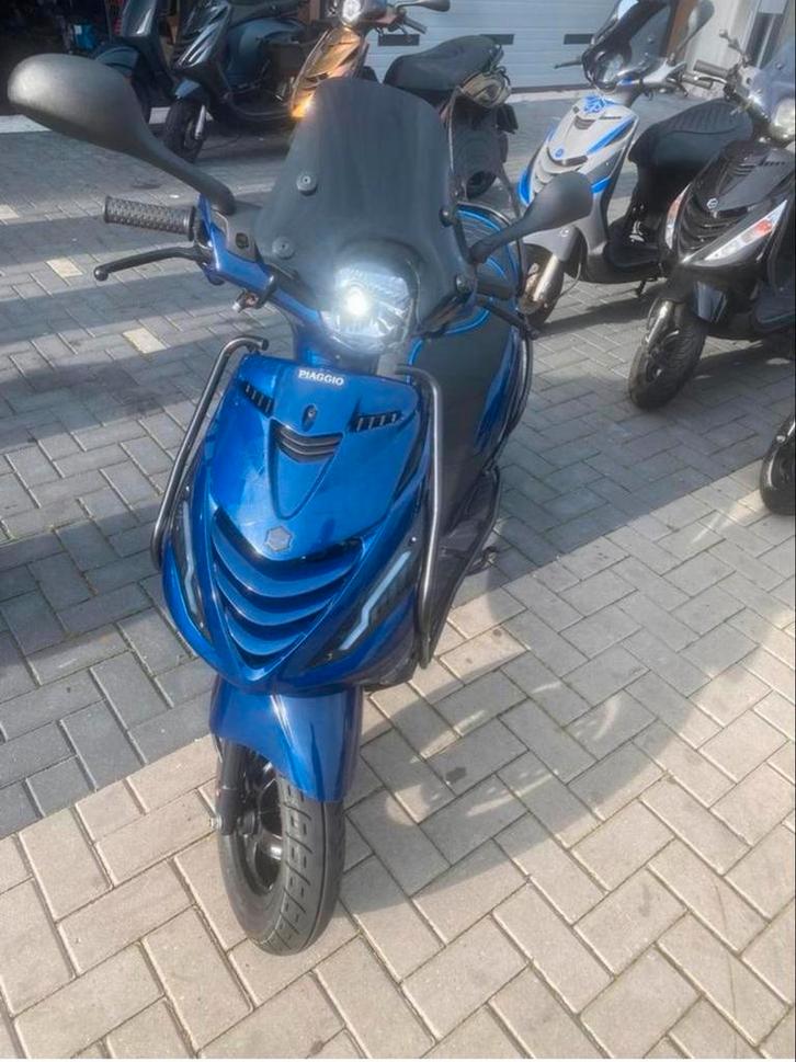 Piaggio Zip 2024 - Full Option!, Fietsen en Brommers, Brommeronderdelen | Scooters, Nieuw, Piaggio, Overige typen, Ophalen
