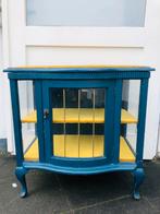 Theekastje / Servieskastje met geslepen glas, Ophalen