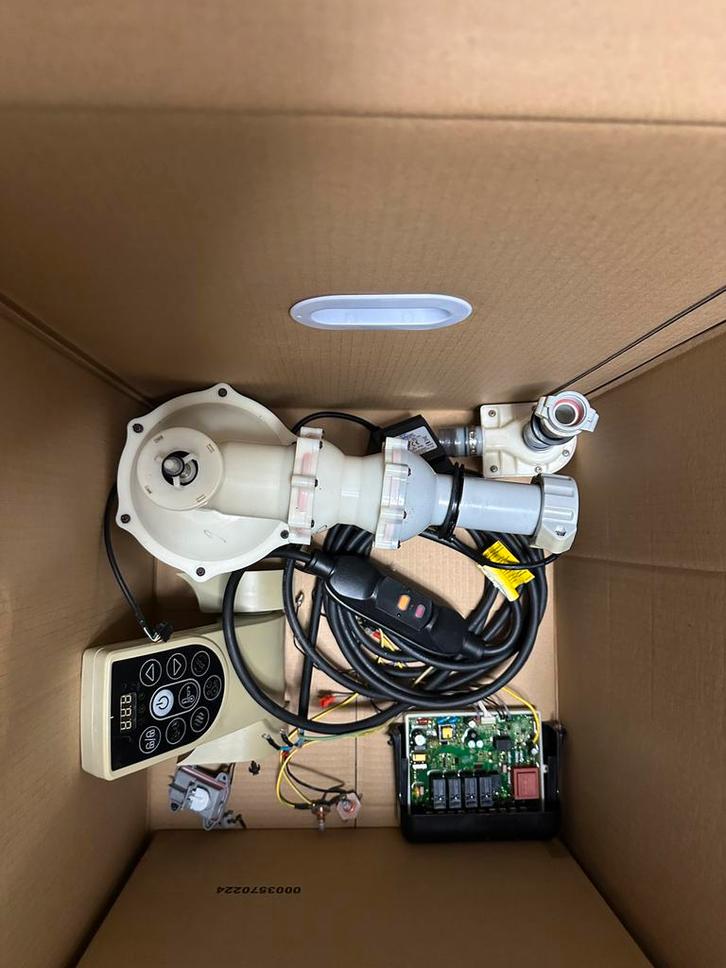 Jacuzzi onderdelen Dreamstream Airjet Bestway 2021, Tuin en Terras, Waterpompen, Gebruikt, Elektrisch, Overige typen, Ophalen