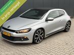 Volkswagen Scirocco 1.4 TSI Edition| Nieuwe Apk| Getint glas, Auto's, Volkswagen, Voorwielaandrijving, Stof, Gebruikt, Zwart