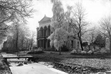 (386-247-041) Dordrecht Villa Nova 1910 beschikbaar voor biedingen
