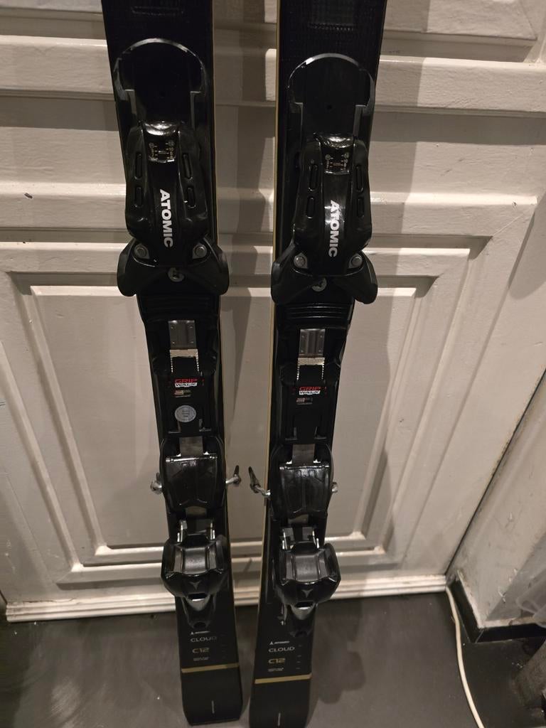 161cm DAMES ATOMIC CLOUD C12 REVOSHOCK GEVORDERDEN NP850 €, Sport en Fitness, Skiën en Langlaufen, 160 tot 180 cm, Ophalen of Verzenden