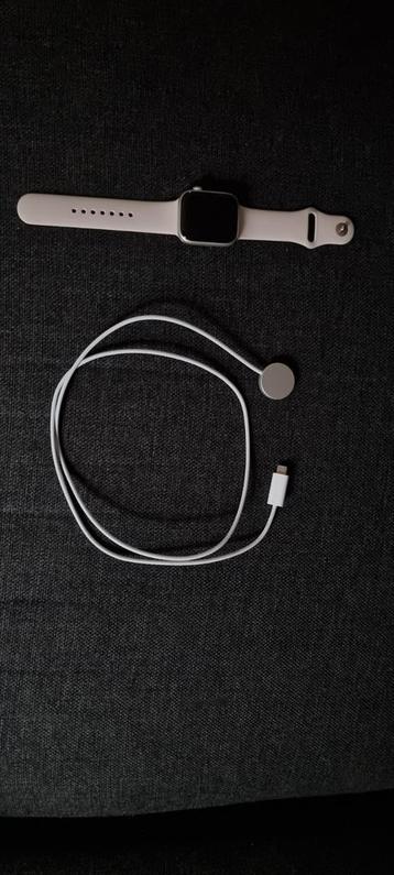 Apple watch series 7 wit  beschikbaar voor biedingen