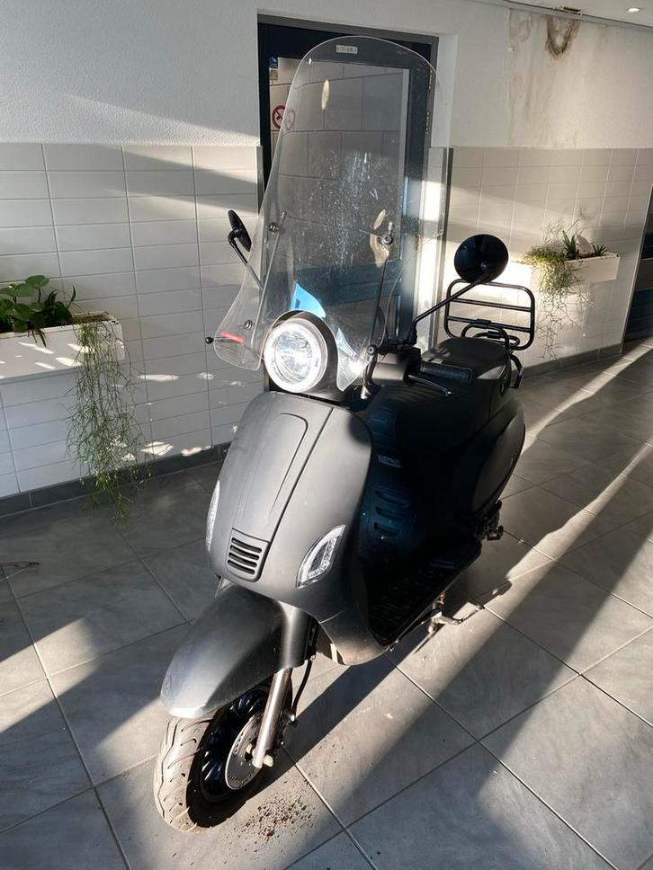 Senzo Rivalux 25 Zwart - Weinig Gebruikt!, Fietsen en Brommers, Snorfietsen en Snorscooters, Gebruikt, Overige merken, Benzine