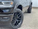 Dodge Ram 1500 pick up 4x4 Crew Cab Sport Night (bj 2024), Auto's, Bestelauto's, Automaat, Gebruikt, Zwart, Bedrijf