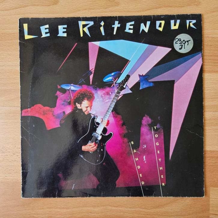 Lee Ritenour ‎– Banded Together - LP, Cd's en Dvd's, Vinyl | Jazz en Blues, Gebruikt, Jazz, 1980 tot heden, 12 inch, Ophalen of Verzenden