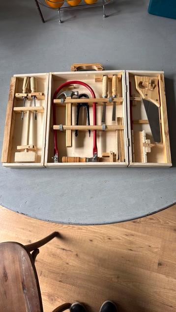 Gereedschap set/kistje voor kinderen beschikbaar voor biedingen